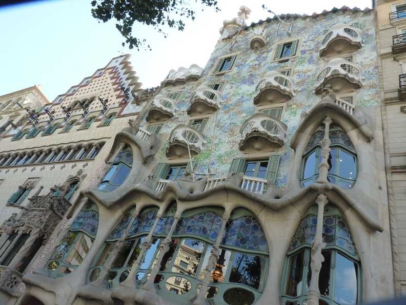 réalisations de l'architecte catalan Antoni Gaudí -Barcelone (4) (Personnalisé).JPG
