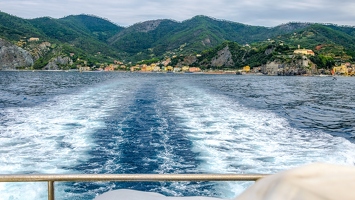Les 5 Terres vue de la Mer